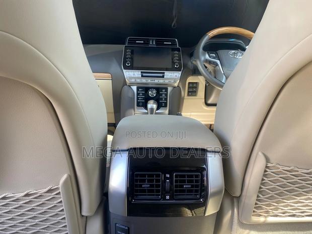 Toyota Land Cruiser Prado 2020 Silver