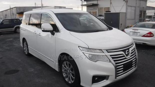 Nissan Elgrand 2018 Pearl