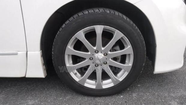 Nissan Elgrand 2018 Pearl