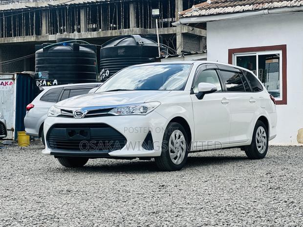 Toyota Corolla Fielder 1.5 Petrol FWD 2018 White