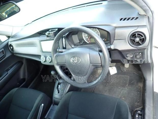 Toyota Axio 1.5 X 4WD 2019 White