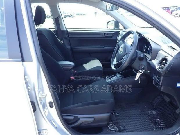 Toyota Axio 1.5 Hybrid 2WD 2019 Silver