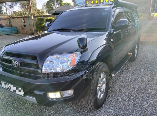 Toyota Hilux Surf 2004 Blue