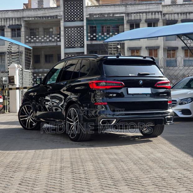 BMW X5 xDrive40i AWD 2019 Black