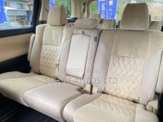 Toyota Alphard 2018 Pearl