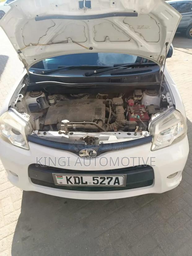 Toyota Sienta 2015 White
