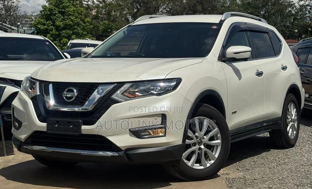 Nissan X-Trail 2.0 Hybrid FWD 2018 White