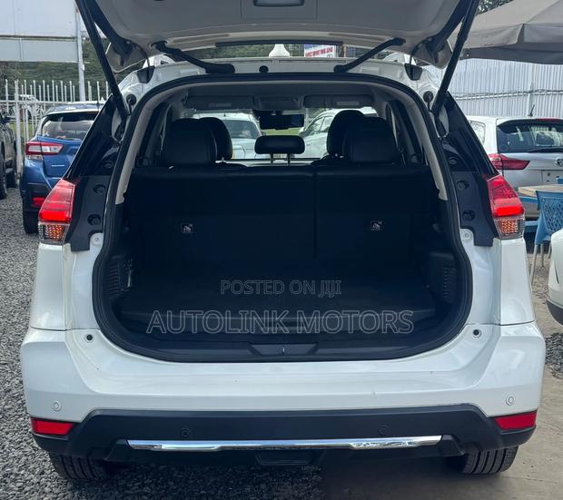 Nissan X-Trail 2.0 Hybrid FWD 2018 White