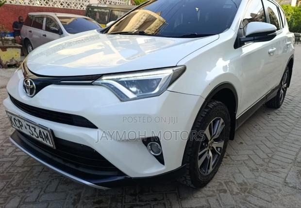 Toyota RAV4 2016 Pearl