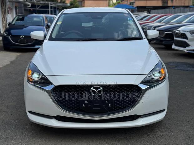 Mazda 2 2020 White
