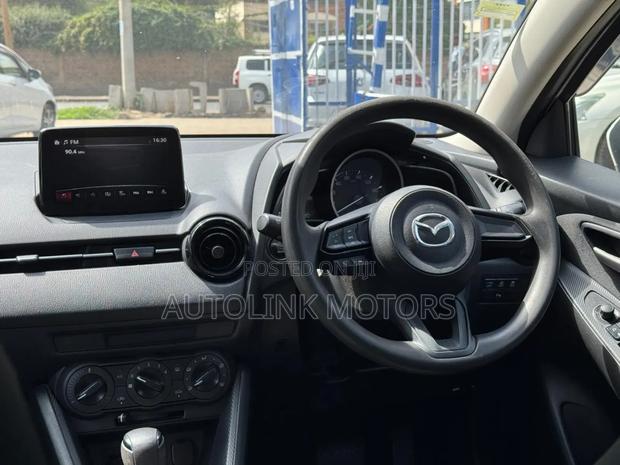 Mazda 2 2020 White