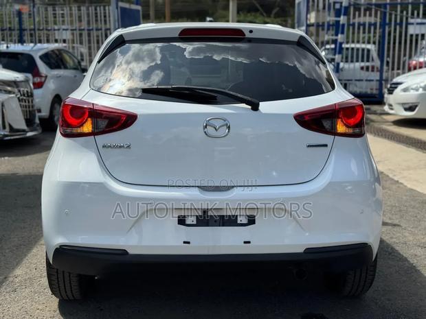 Mazda 2 2020 White
