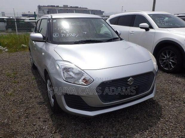 Suzuki Swift 2018 Silver