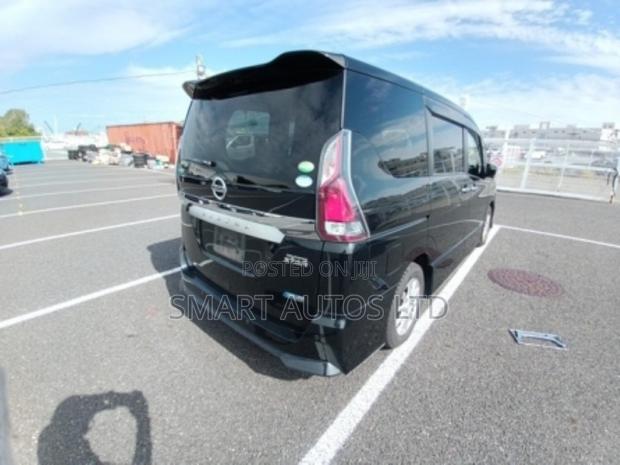 Nissan Serena 2018 Black