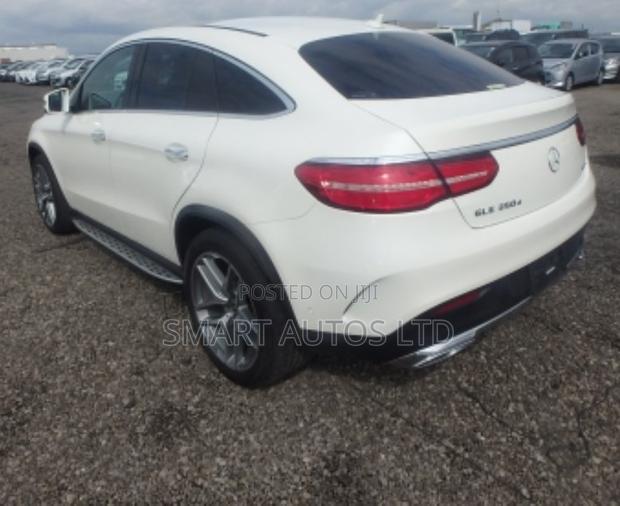 Mercedes-Benz GLE-Class GLE 350d 4MATIC 2018 Pearl