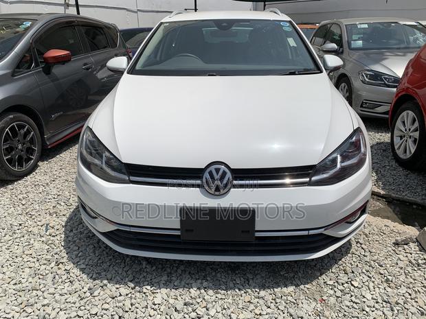 Volkswagen Golf Variant 2018 White