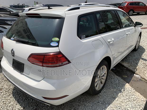 Volkswagen Golf Variant 2018 White