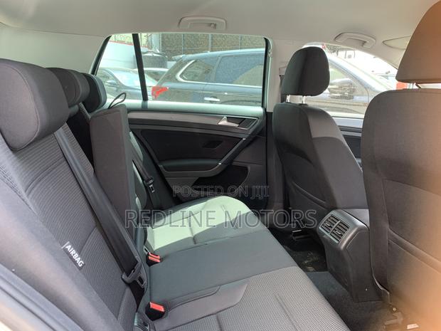 Volkswagen Golf TSI S FWD 2018 Silver