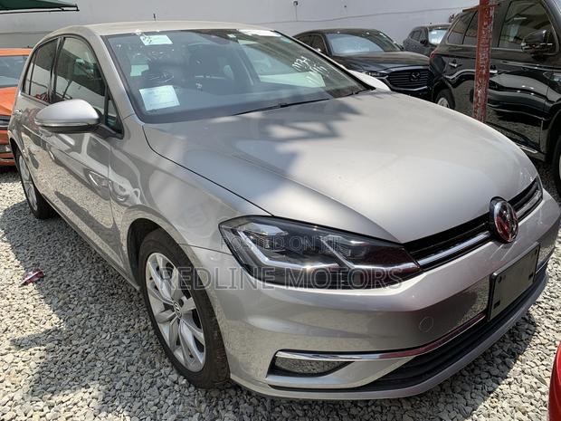 Volkswagen Golf TSI S FWD 2018 Silver