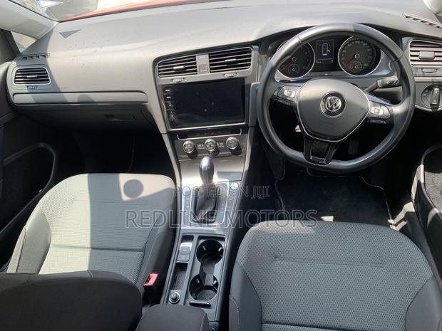 Volkswagen Golf TSI S FWD 2018 Red