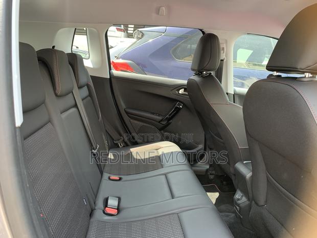 Peugeot 2008 1.2 PureTech (130 Hp) 2018 Silver