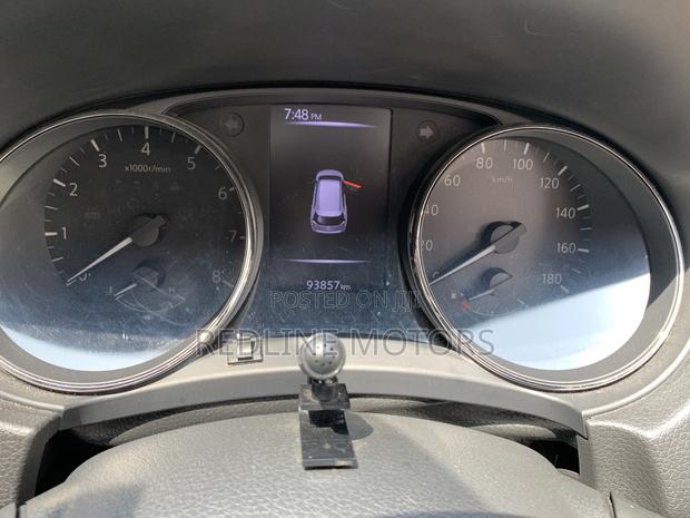 Nissan X-Trail 2.0 Petrol FWD 2018 Gray