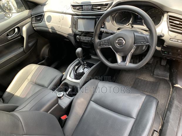 Nissan X-Trail 2.0 Petrol FWD 2018 Gray