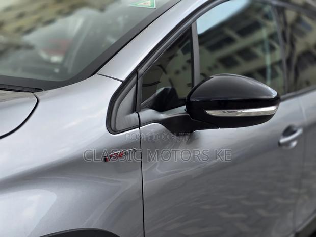 Peugeot 2008 1.2 PureTech (155 Hp) 2019 Silver