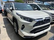 Toyota RAV4 2019 White for sale