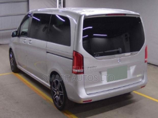 Mercedes-Benz V-Class 2019 Silver