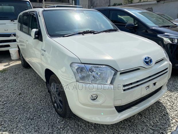 Toyota Probox 2018 White