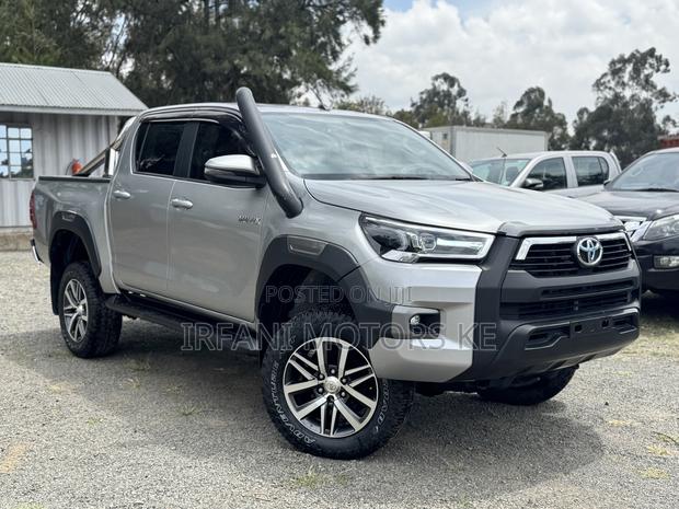Toyota Hilux Revo Double Cab Deisel 2.8 AWD 2018 Silver