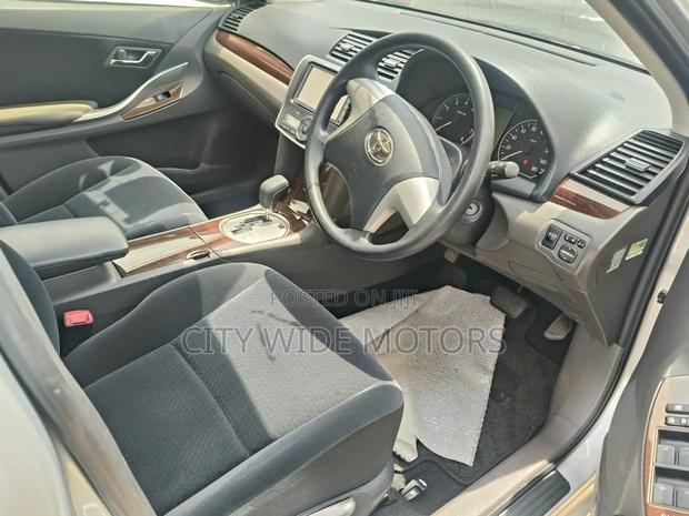 Toyota Allion 2016 Silver