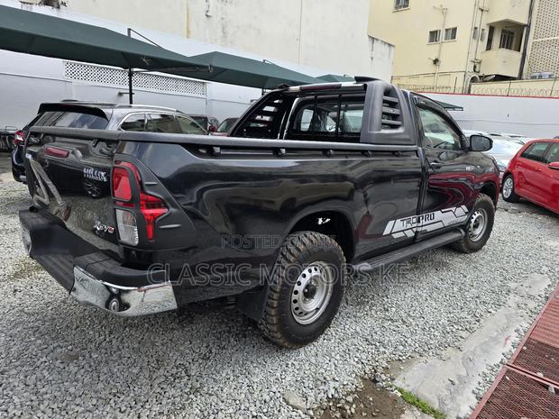 Toyota Hilux Revo Smart Cab Deisel 2.8 RWD 2019 Black