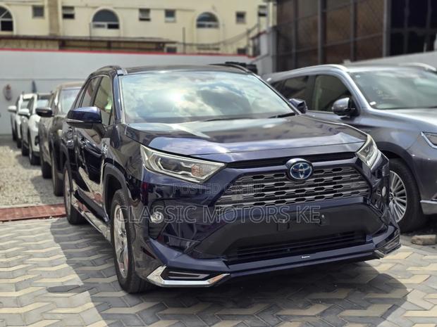 Toyota RAV4 Hybrid 2019 Blue