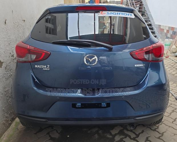 Mazda 2 2019 Blue