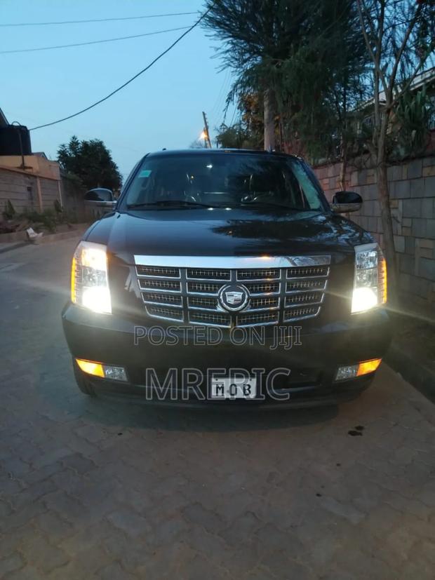 Cadillac Escalade 2012 Black