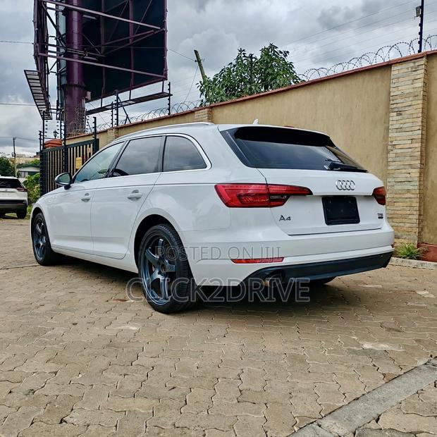Audi A4 2.0T Premium AWD quattro 2017 White