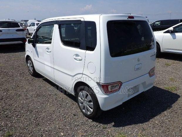 Suzuki Wagon R 660 Petrol FWD 2018 Pearl