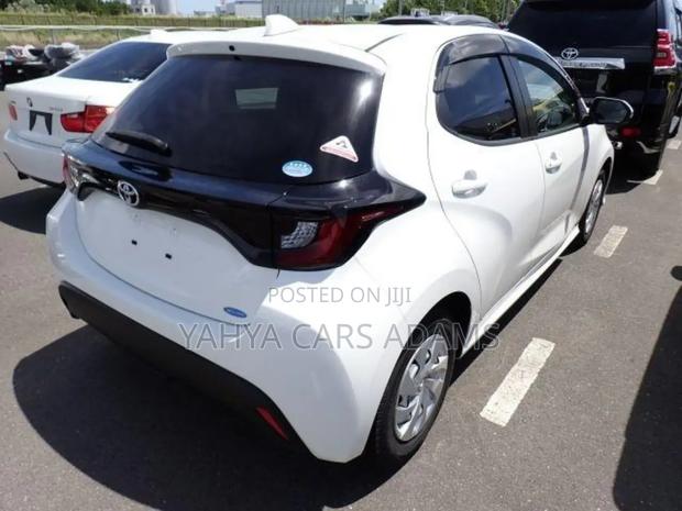 Toyota Yaris 2020 Pearl