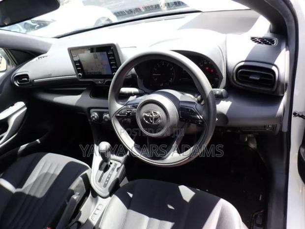 Toyota Yaris 2020 Pearl