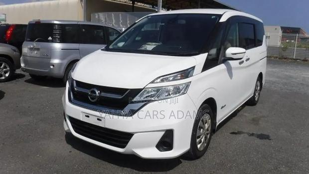Nissan Serena 2018 White