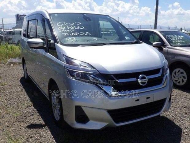 Nissan Serena 2018 Silver