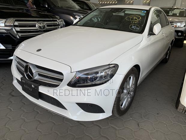 Mercedes-Benz C200 2018 White