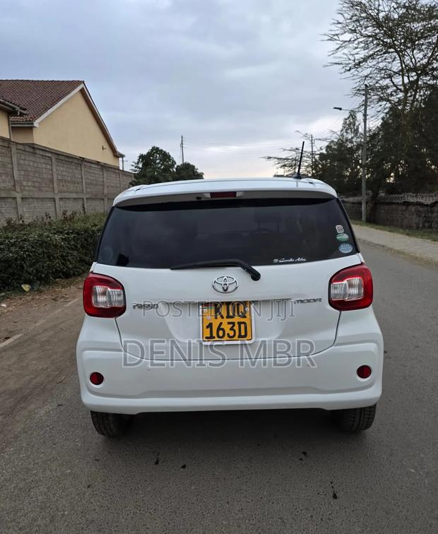 Toyota Passo 2016 White