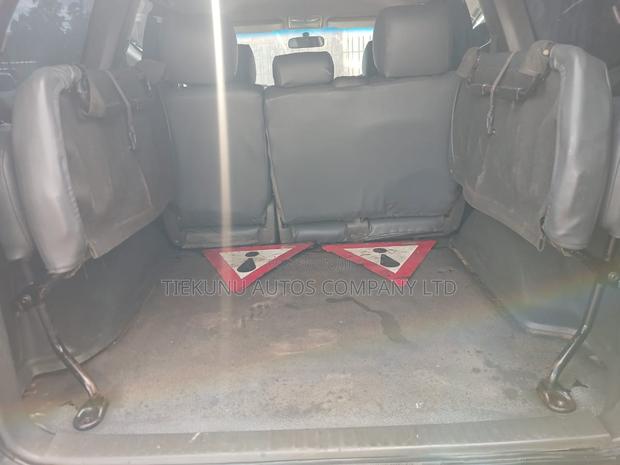 Toyota Land Cruiser Prado 2005 White