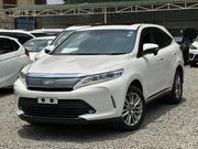 Toyota Harrier 2.0 2018 Pearl for sale