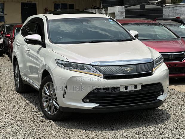 Toyota Harrier 2.0 2018 Pearl