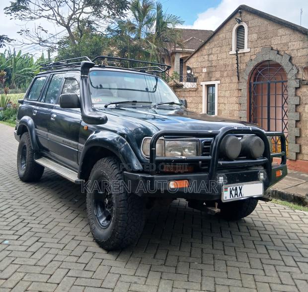 Toyota Land Cruiser 90 1997 Green