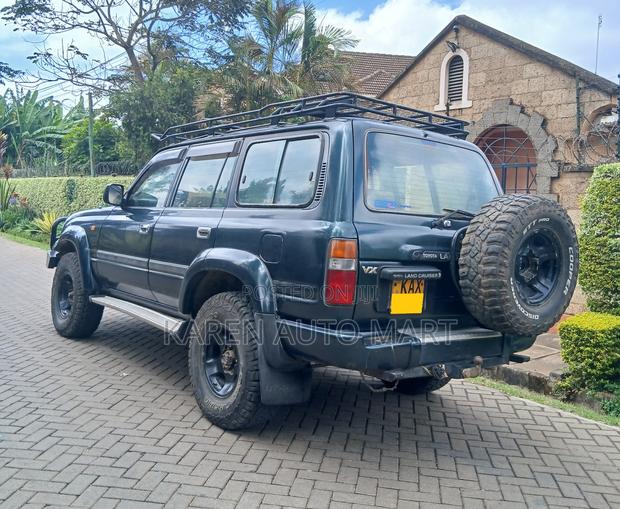 Toyota Land Cruiser 90 1997 Green